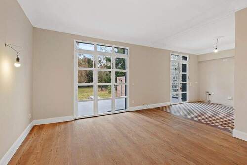 Essbereich mit offen gestalteter Küche - 