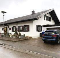 Gepflegter, geräumiger Bungalow in schöner Wohnlage mit ausgebautem Dachgeschoss, Garage und Garten - Mehring Öd