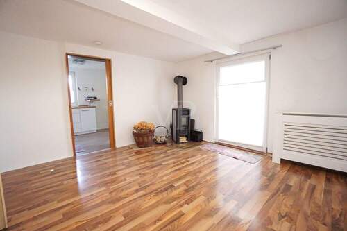 Wohnen - 4 Zimmer Einfamilienhaus zum Kaufen in Großenlüder