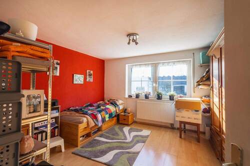 EG: Schlafzimmer 17 qm - 