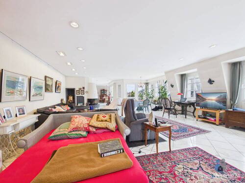 Wohnzimmer DG mit über 50 m² - 