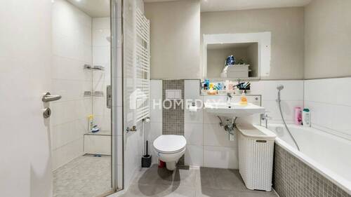 1. OG Badezimmer 1 - 