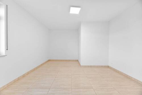 Schlafzimmer 1 W1 - 