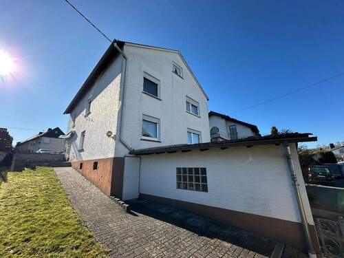 Rückansicht - Einfamilienhaus mit 160,00 m² in Wirges zum Kaufen