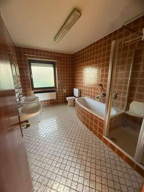 Bad - Einfamilienhaus mit 150,00 m² in Birkenheide zum Kaufen