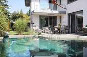 Ansicht Pool und Terrasse 3 - 