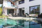Ansicht Pool und Terrasse 6 - 
