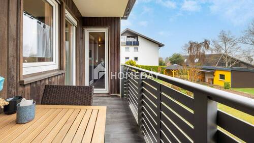 Loggia 2 - Diesen Sommer bezugsfrei! 3-Zimmer-Wohnung im Grünen mit Süd-Loggia und Stellplatz