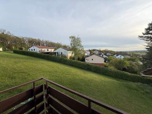 Aussicht von der Loggia - Etagenwohnung in Dietersheim zum Kaufen