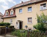 Hausansicht - Platz für die ganze Familie - Großzügiges Reihenmittelhaus mit Terrasse in ruhiger Lage von Dresden
