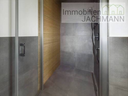 Begehbare barrierefreie Dusche - 