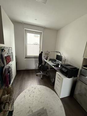 Zimmer 2 EG - 4 Zimmer Einfamilienhaus in Mühltal / Nieder-Beerbach