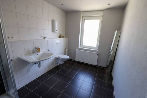 Bad 1. Obergeschoss Ansicht 1 - 