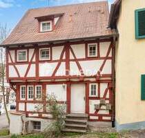 Historisches Fachwerkhaus mit drei Wohneinheiten - denkmalgeschütztes Juwel mit Geschichte - Scheer