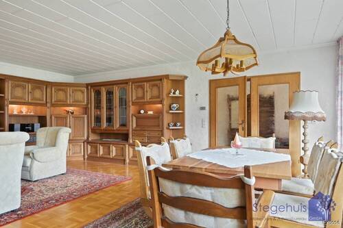 Wohnzimmer - 7 Zimmer Doppelhaushälfte in Gronau (Westfalen)
