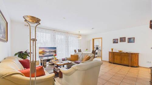 Wohnzimmer - 3 Zimmer Etagenwohnung zum Kaufen in Gottmadingen