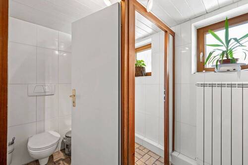 Toilettenanlage Gaststätte - 