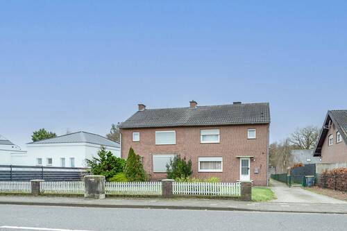 WWW.BOUWENS.DE - 6 Zimmer Doppelhaushälfte in Selfkant / Süsterseel