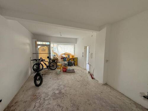 großer Raum Straße1 - 