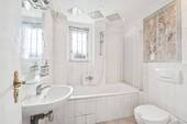 EG – BADEZIMMER - 