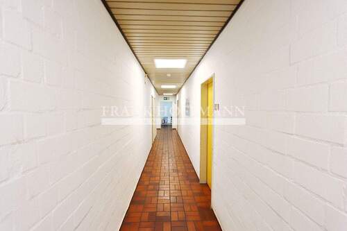 M0877 EG - Flur - 