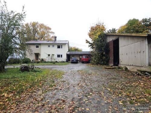 Bild 3 - 8 Zimmer Mehrfamilienhaus, Wohnhaus in Ittlingen
