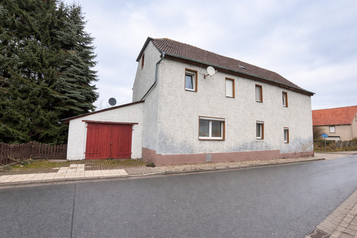 Hausansicht - Drei-Seiten-Hof mit viel Wohnfläche in beschaulicher Idylle!