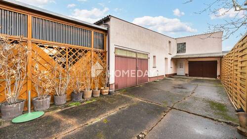 Garage - 5 Zimmer Doppelhaushälfte in Genthin