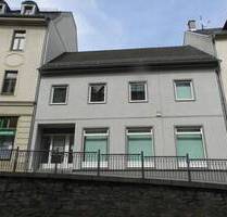 Sofort beziehbares modern ausgestattetes Praxis- oder Bürogebäude (evtl. Büro mit Wohnung) in Zentrumslage von Reiche... - Reichenbach