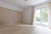 Schlafzimmer I mit Balkon - 