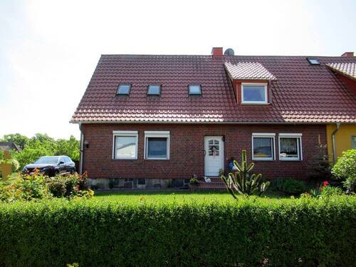 Hausansicht, straßenseits1 - Doppelhaushälfte mit 129,50 m² in Alt Schwerin zum Kaufen