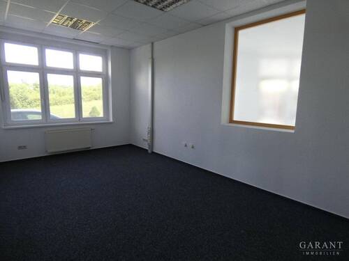 Büro 1 - 