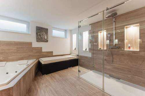 Wellness Bad Bild 1 - 