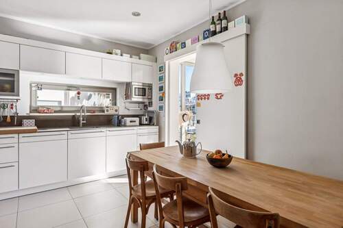 Moderne Küche - Doppelhaushälfte mit 240,00 m&sup2; in Berlin zum Kaufen