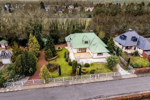 Vorderansicht - 5 Zimmer Einfamilienhaus zum Kaufen in Klein Nordende