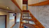Treppenaufgang ins Dachgeschoss - 