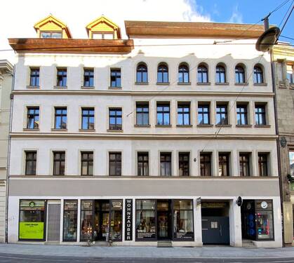 Objektansicht - Maisonette-Wohnung mit EBK und Dachterrasse im Zentrum sucht!
