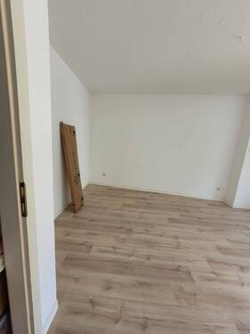 Schlafzimmer - 2 Zimmer Etagenwohnung in Halle