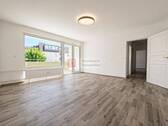 Wohnzimmer - 2 Zimmer Etagenwohnung zum Kaufen in Frankfurt am Main