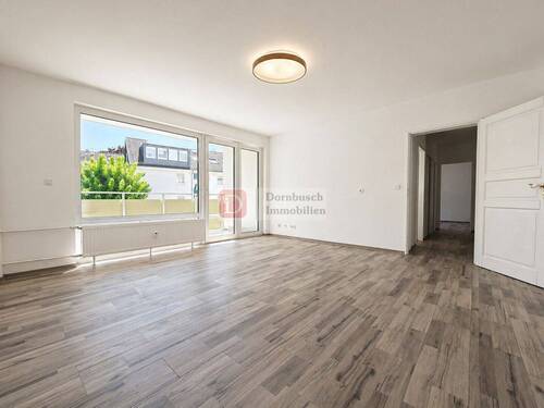 Wohnzimmer - 2 Zimmer Etagenwohnung zum Kaufen in Frankfurt am Main