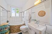 Badezimmer in der Einliegerwohnung - 