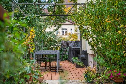 Grüne Terrasse direkt am Haus - 1 Zimmer Einfamilienhaus in Offenburg