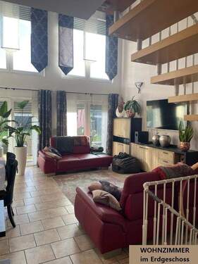 Wohnzimmer im Erdgeschoss - 