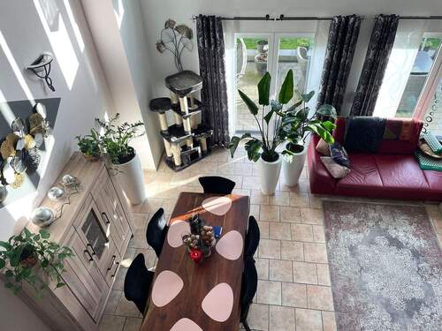 Blick v. Galerie ins WZ - 5 Zimmer Doppelhaushälfte in Geseke