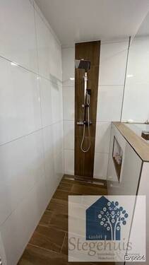 Bad mit Ebenerdige Dusche - 