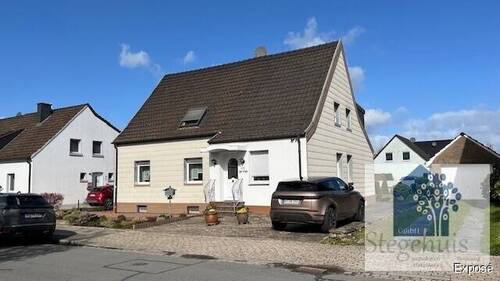 Hausansicht Vorne 2 - ***STEGEHUIS GMBH*** EinZweifamilienhaus in ruhiger Lage von Wesel-Büderich - Perfekt als Mehrgenerationenprojekt!
