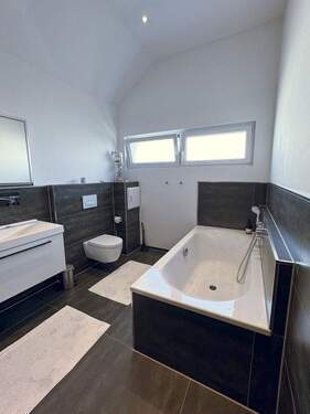 Badezimmer - Badewanne - 