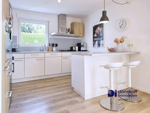 Wohn- Esszimmer mit offener Küche - 