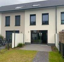 Geräumiges, helles Reihenendhaus in Rönnebeck mit Terrasse und Gartenanteil - Bremen