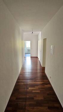 Flur Blick vom Eingang - 